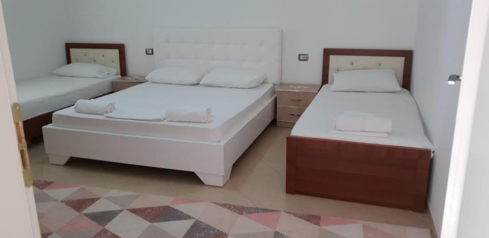 Guesthouse Anila Divjake Exteriér fotografie